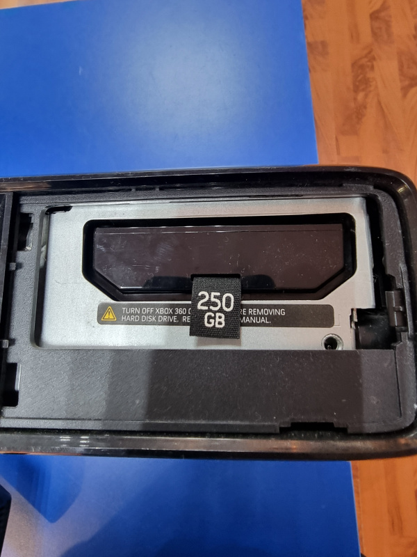 Игровая приставка Xbox 360S CONSOLE