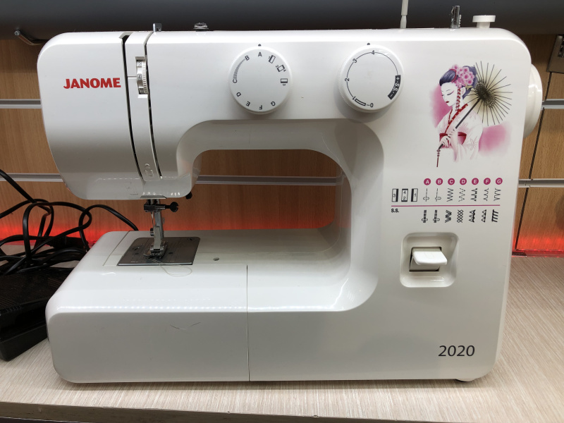 Швейная машина Janome janome 2020