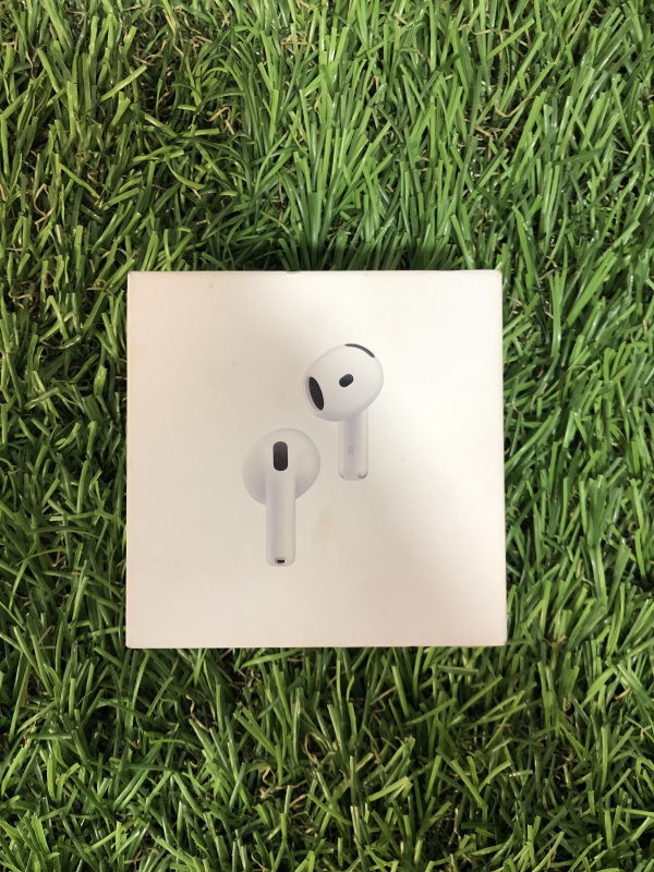Наушники Apple airpods 4