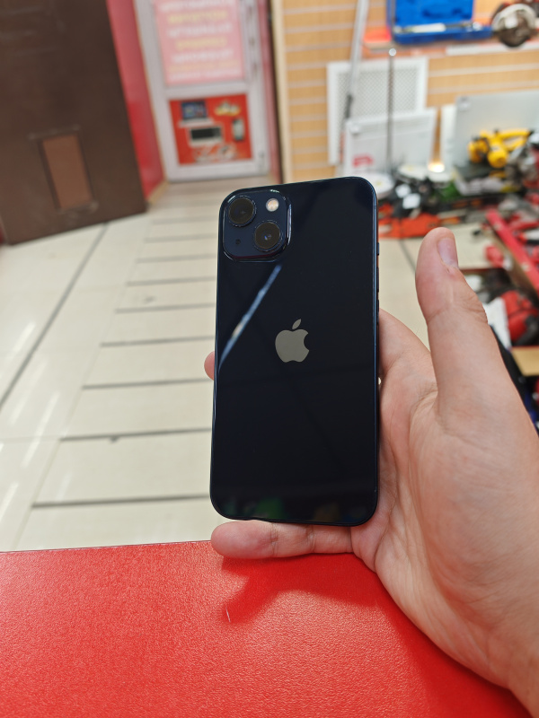 Мобильный телефон Apple iPhone 13