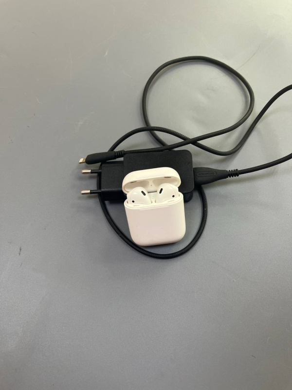 Наушники Apple Airpods 2