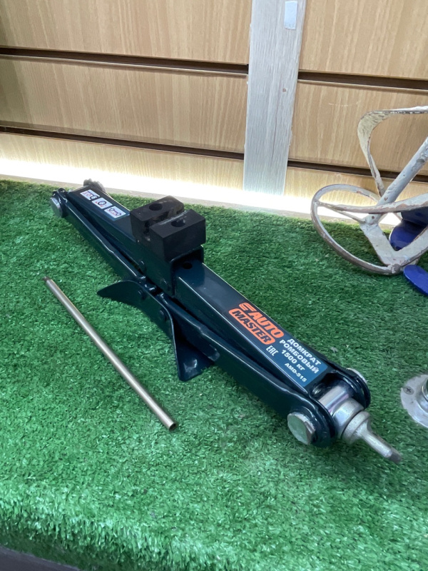 Домкрат AutoMaster AMD515 1500кг