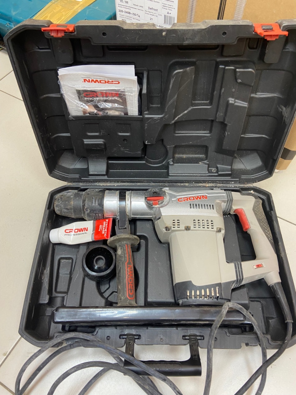 Перфоратор Crown CT18118V
